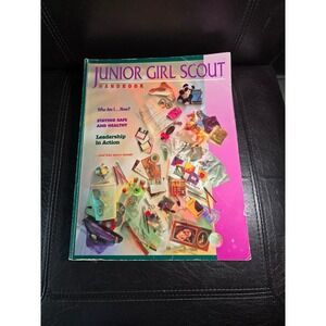 Vintage‎ 1994 Junior Girl Scout Handbook Staying Safe Healthy Leadership